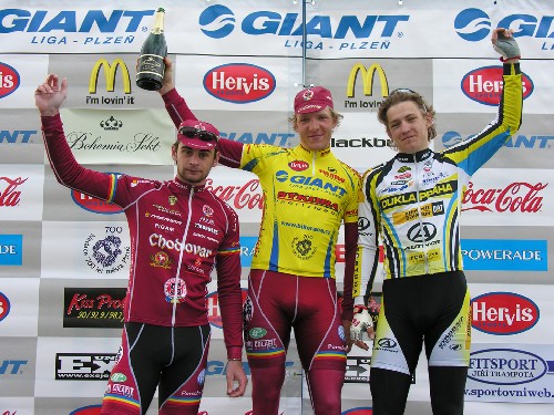 HL-stupne-vitezu-Giant19.4.-ELITE.jpg