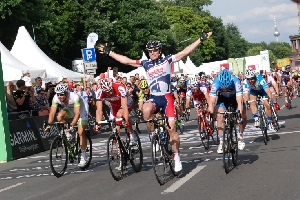 Pro Race Berlin 1.1 kat. - Tomas Holub 49. místo, vyhrál excelentní Andre Greipel