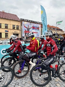 Český pohár V.Bíteš - Brno - po úniku dojel  Tomáš Kalojíros v hlavním poli na 62. místě